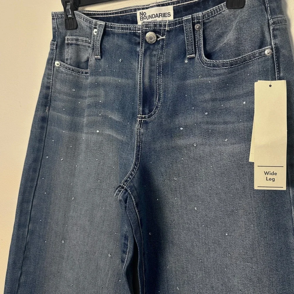 NWT NO‎ BOUNDARIES Womens Rhinestone Bling Wide Leg Jeans Medium Wash Size XS